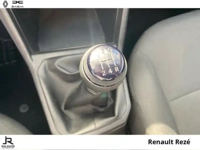 Dacia Sandero 1.0 sce 65ch essential — photo 6