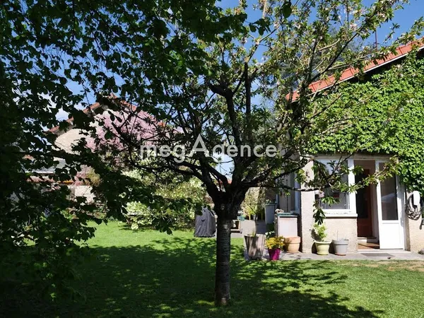 Maison 5 pièces 142 m²