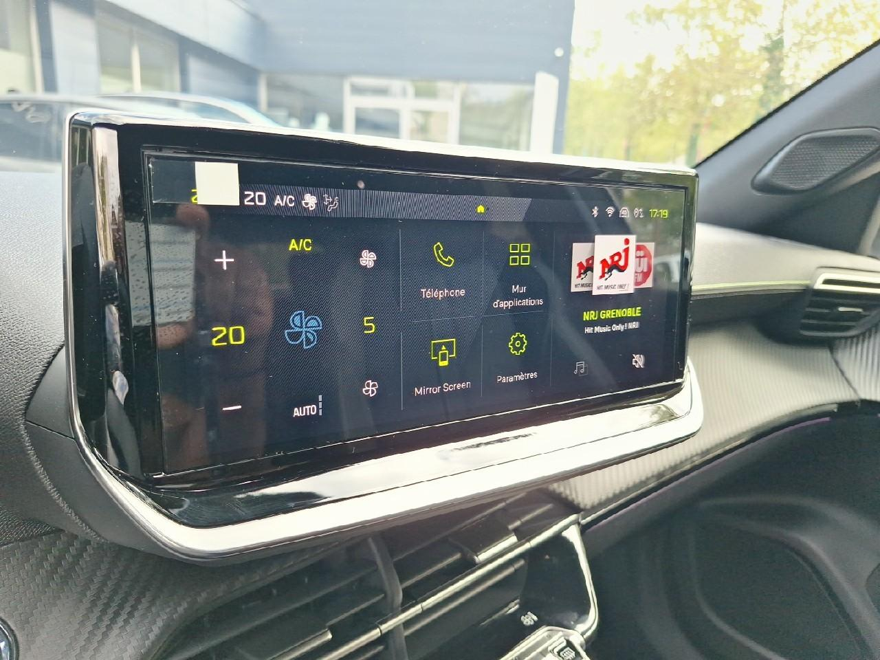 Peugeot 2008 1.2 hybrid 145ch gt e-dcs6 — photo 13