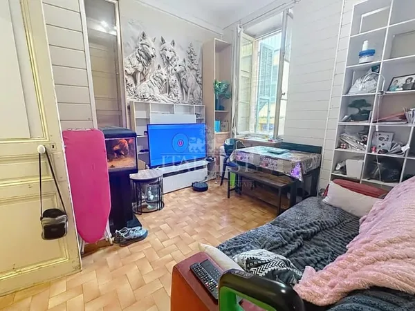 MENTON - QUARTIER DES SŒURS MUNET - 3 PIÈCES DE 56 M² - CALME - SANS CHARGES DE COPROPRIÉTÉ