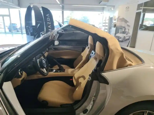 Mazda Mx-5 1.5 skyactiv-g 132ch kazari — photo 15