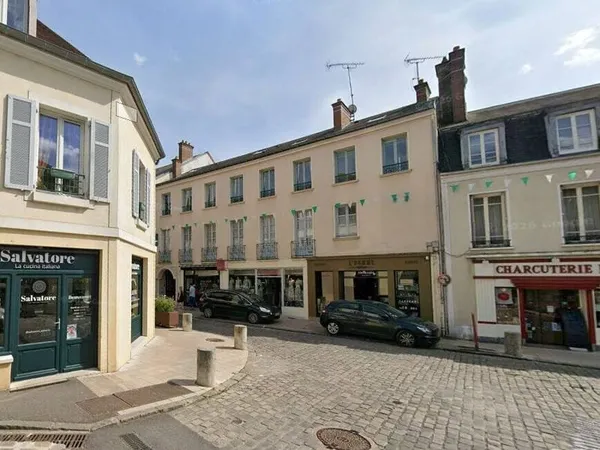 Boutique 2 pièces 74 m²