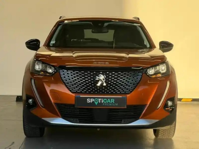 Peugeot 2008 1.2 puretech 130ch s&amp;s roadtrip eat8 — photo 2