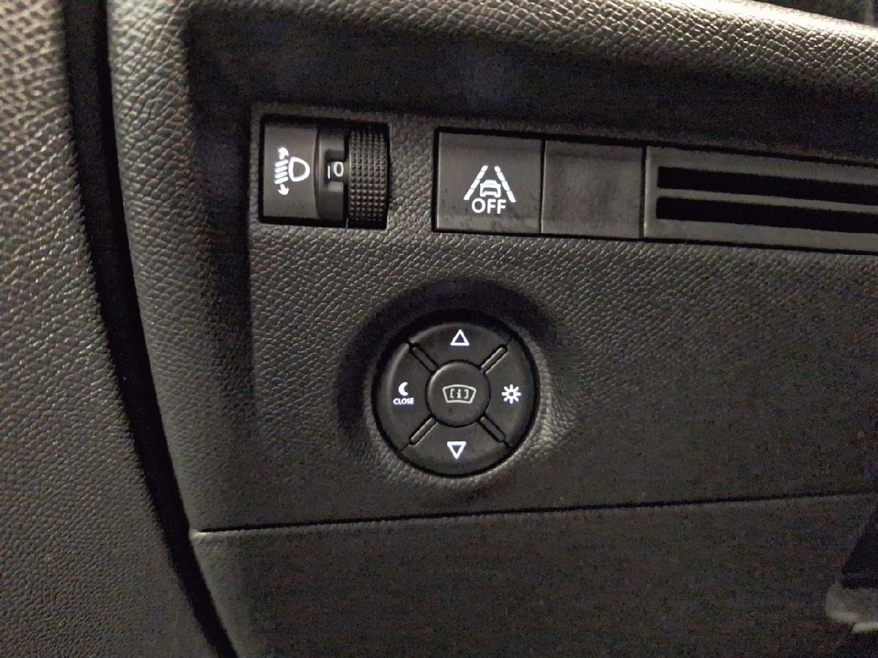 Citroën C4 puretech 130ch s&s shine eat8 — photo 33