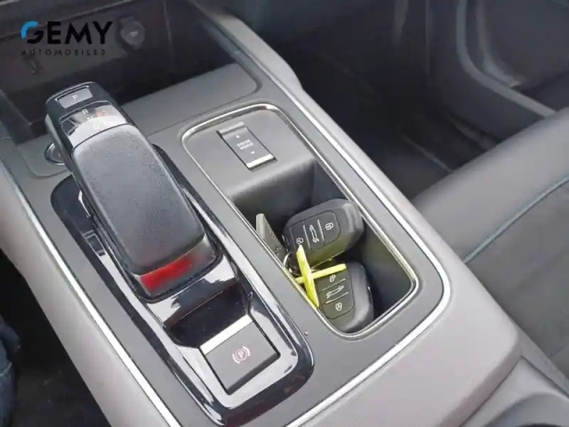 Citroën C5 Aircross hybride rechargeable 225 e-eat8 — photo 18