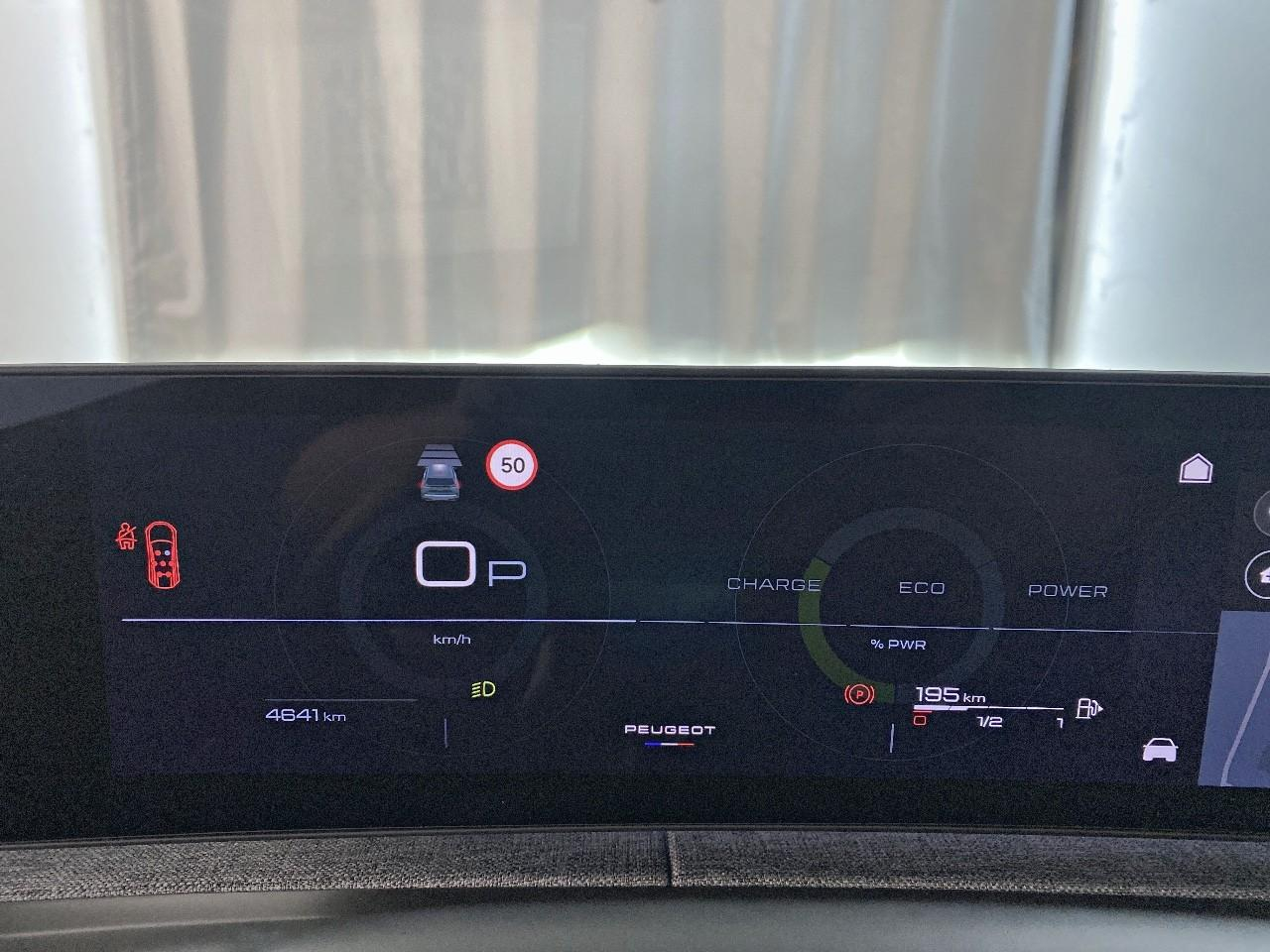 Peugeot 5008 hybrid 145 ch e-dcs6 allure — photo 13