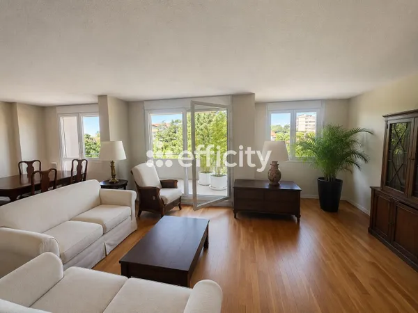 Appartement 5 pièces 103 m²