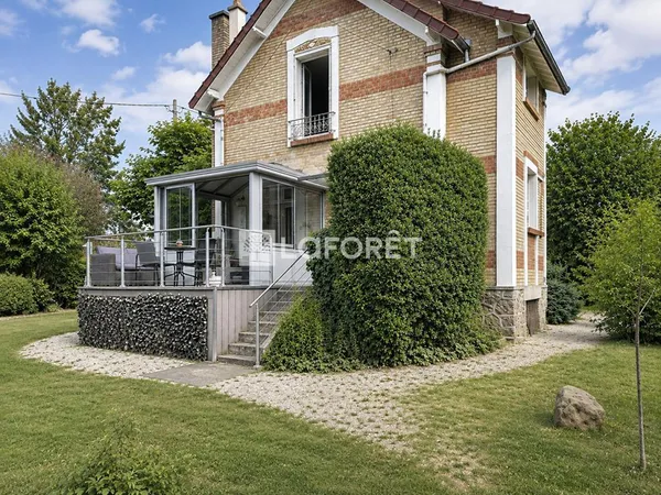 Vends maison - 80 m² - 4 pièces, 2 chambres - Le Vesinet 78110
