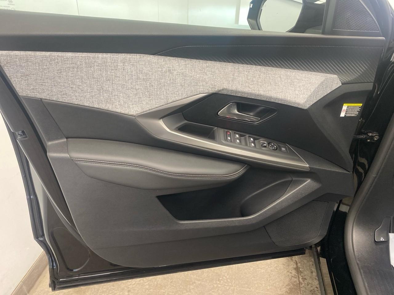 Peugeot 3008 hybrid 136 e-dcs6 allure — photo 19