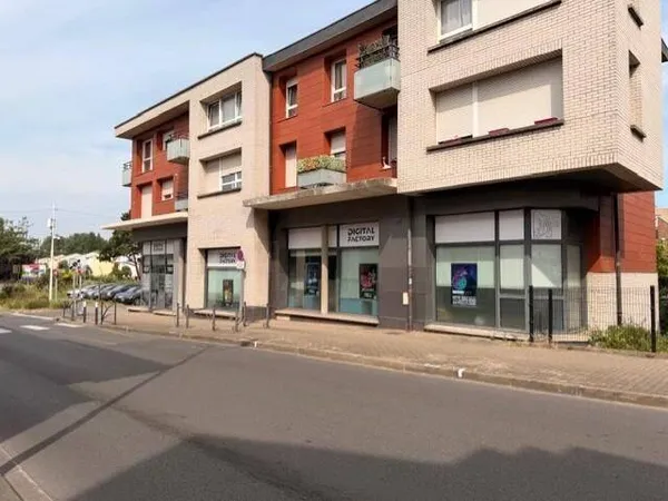 Local commercial 175 m²