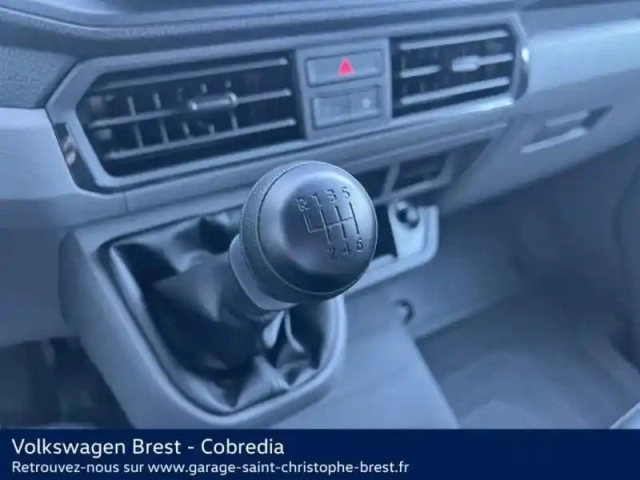 Volkswagen Crafter fg 30 l3h3 2.0 tdi 140ch business traction — photo 10
