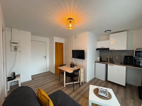 Location Etudiante T2 meublé Vannes centre Ville