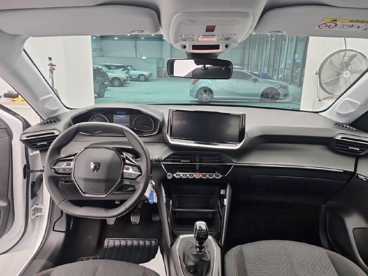 Peugeot 208 100 s&s bvm6 style — photo 12