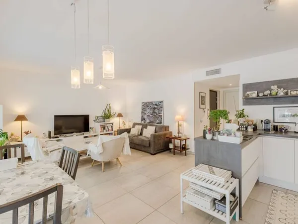 Appartement 2 pièces 57 m²