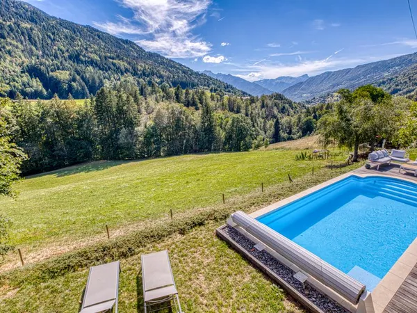 Vends maison 250m² chalet de montagne, calme et lumineux