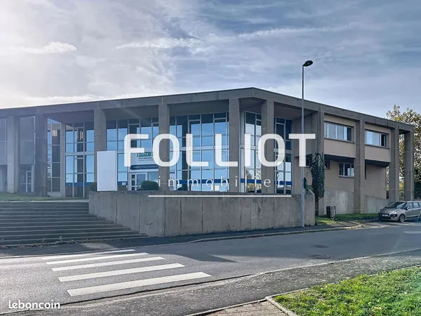 Bureaux 1190 m² SAINT-LO