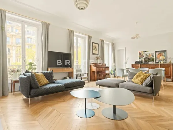 Appartement 6 pièces 147 m²