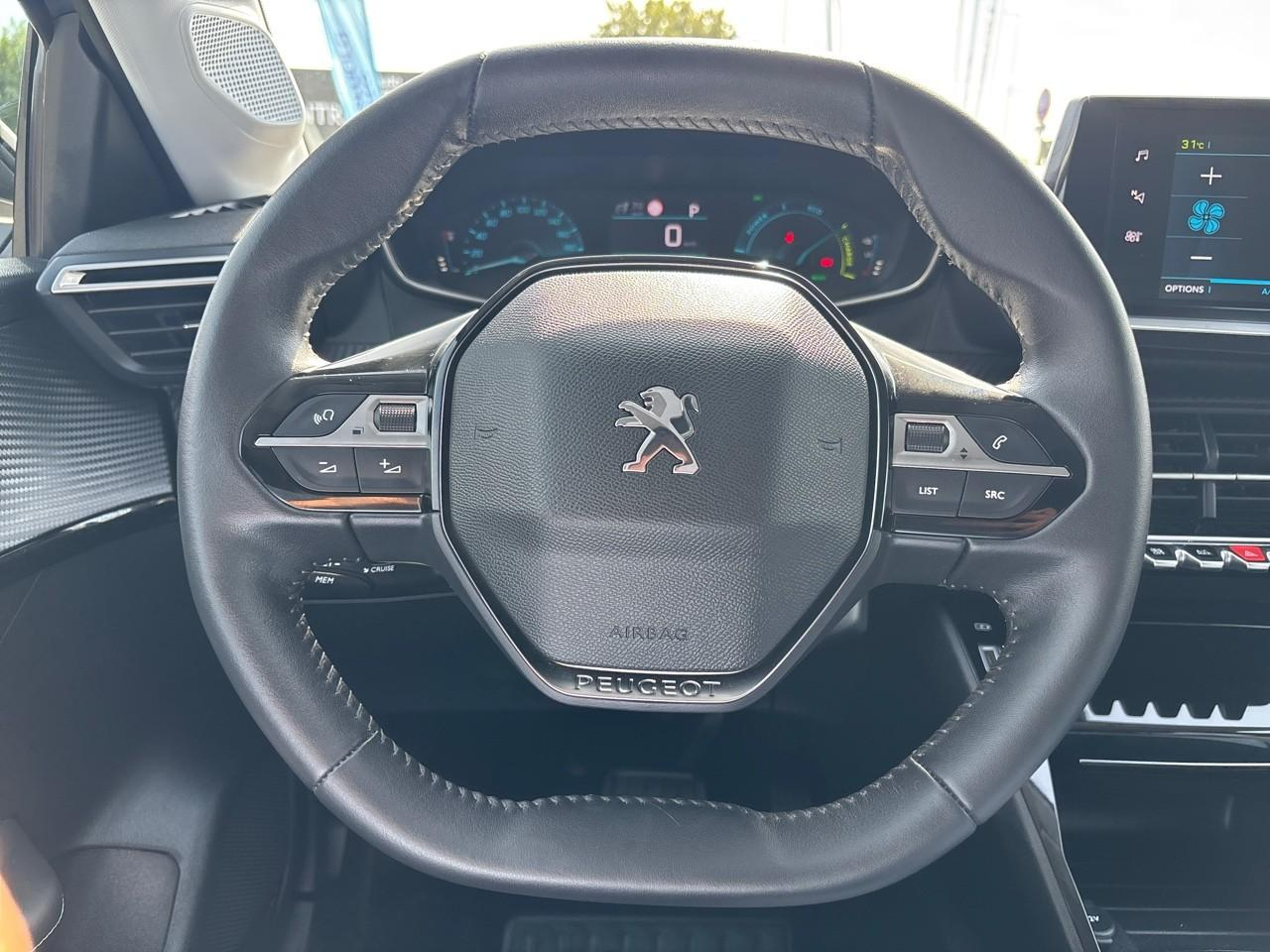 Peugeot 208 e-208 136ch allure — photo 14