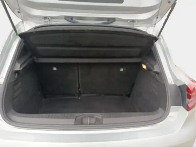 Renault Clio 1.3 tce 140ch intens -21n — photo 24