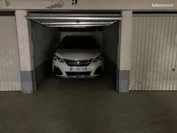 Locaion garage quartier Cusset