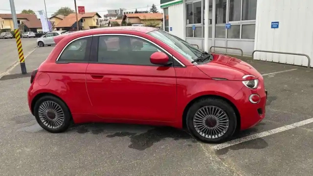 Fiat 500 e 95 ch — photo 26