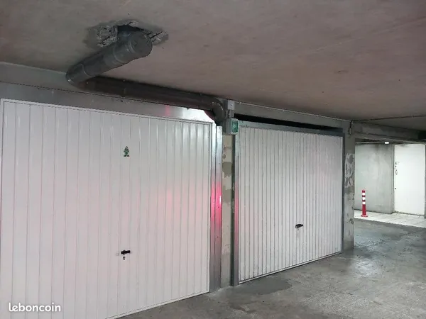 RARE : Garage Port Fréjus 200 m de la mer