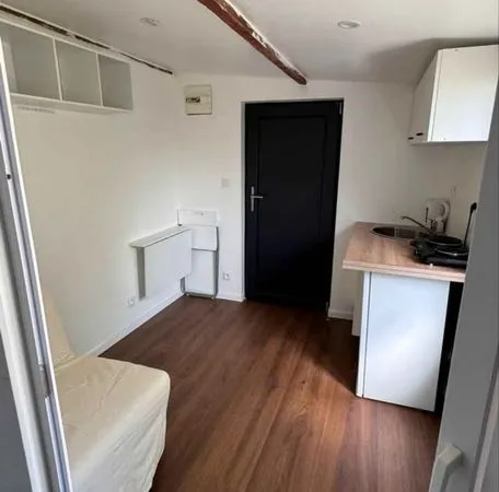 Mini studio