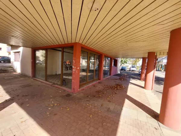 Local commercial 123 m²