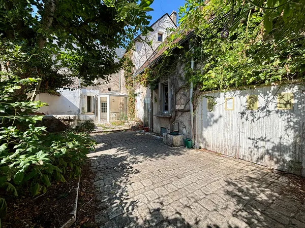 Maison de ville aux multiples possibilités