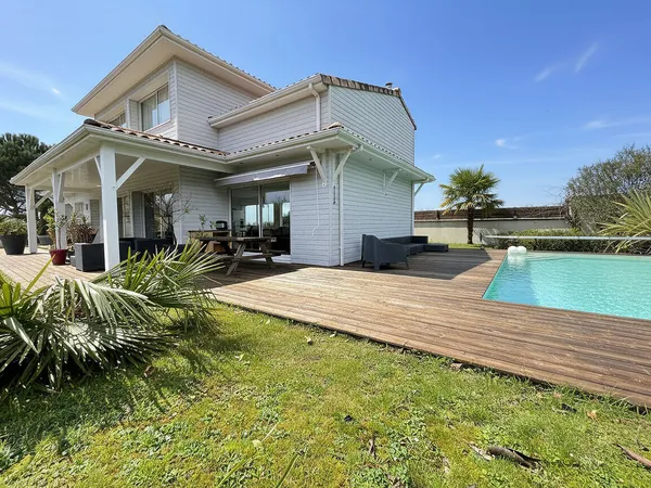 Maison 4 pièces 165 m²
