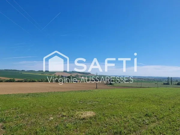 Beau terrain prêt à accueillir votre projet !