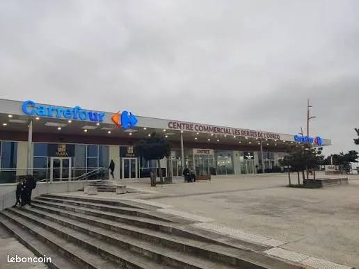 Boutique centre commercial