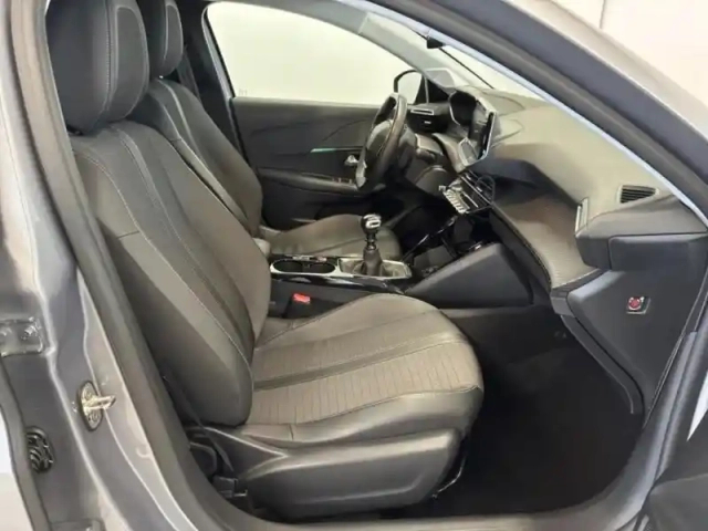 Peugeot 208 1.2 puretech 100ch s&amp;s allure 118g — photo 11