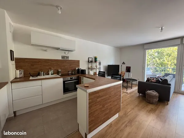 Emplacement idéal T2 neuf 47 m², balcon, parking, proche gare et centre-ville