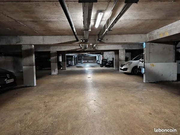 Parking/box SAINT OUEN SUR SEINE