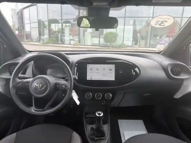 Toyota Aygo 1.0 vvt-i 72 dynamic — photo 11