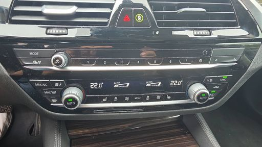 BMW Serie 5 518d 150 Steptronic 8 - Luxury – 2020 – 178967 km – Diesel – Boîte Automatique — photo 2