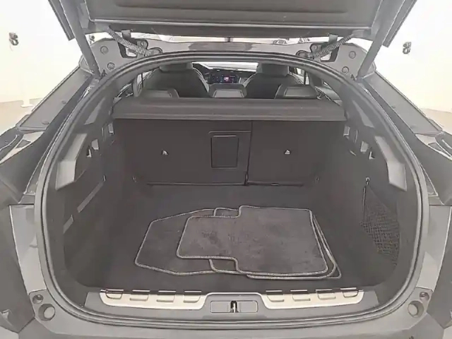 Peugeot 408 puretech 130 ch s&amp;s eat8 — photo 6