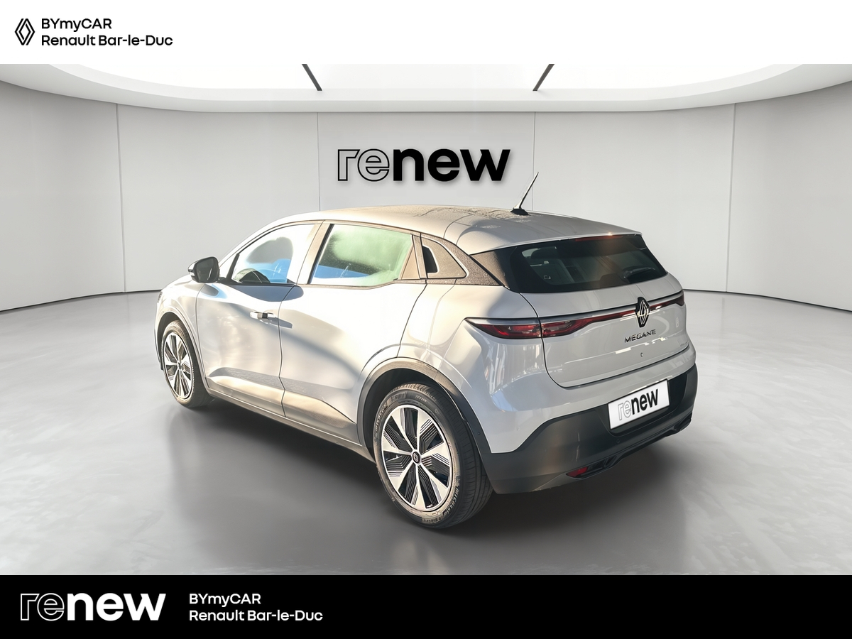 Renault Megane E-Tech ER EV60 130ch super charge — photo 3