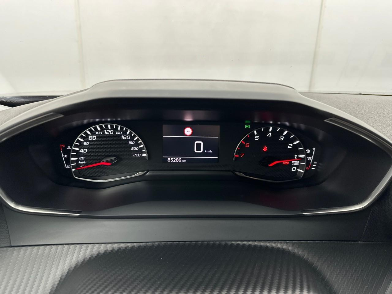 Peugeot 2008 puretech 100 s&s bvm6 style — photo 21
