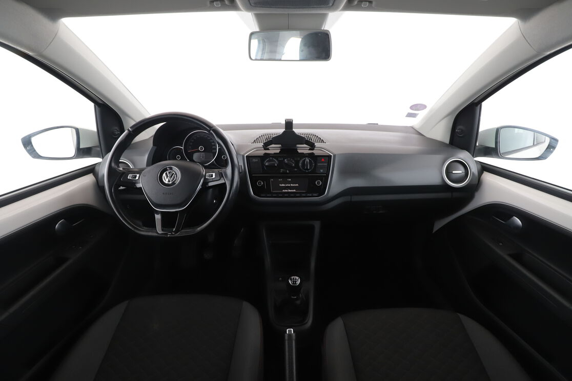 Volkswagen up! 1.0 Up Connect — photo 11