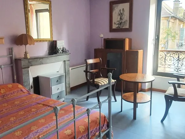 Chambre, cuisine, salle d'eau - Sarlat centre
