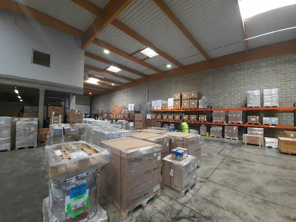 Local d'activité 1247 m²