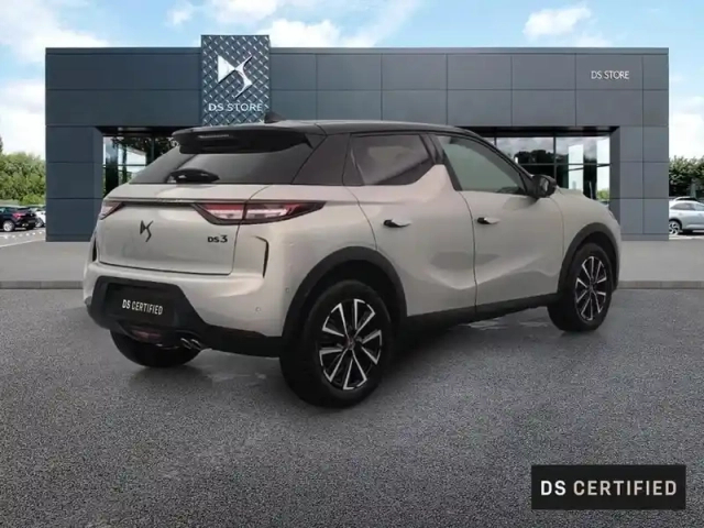 Ds Ds 3 puretech 130 eat8 performance line — photo 2