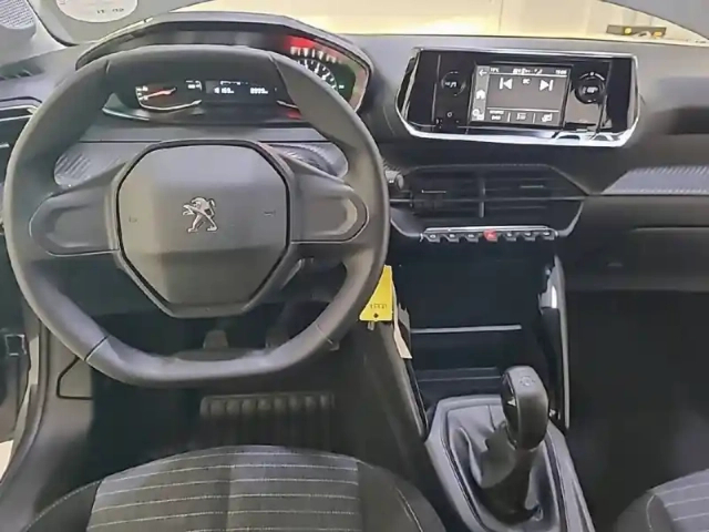 Peugeot 208 puretech 75 s&amp;s bvm5 — photo 63
