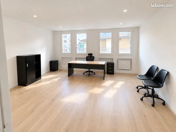 Bureaux à louer — le pré-saint-gervais (93310)