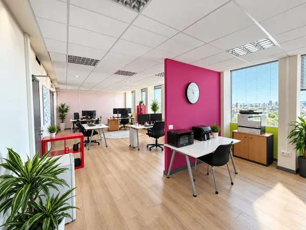 Bureau 140 m²