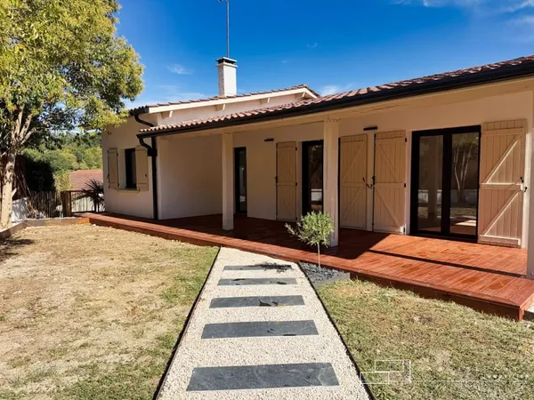 Maison Vente Auch 7p 173m² 330000€