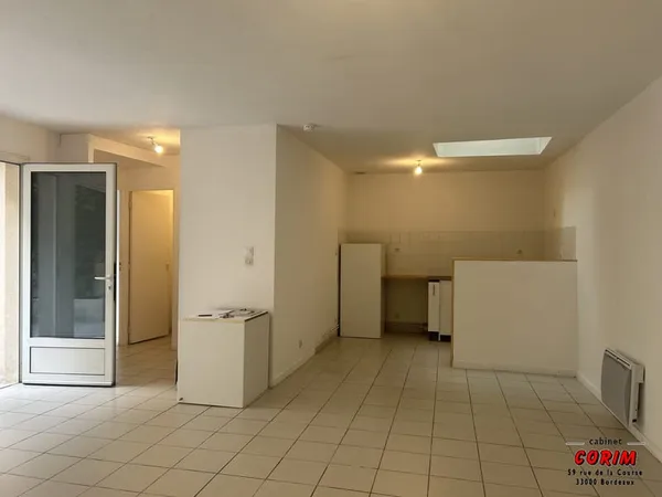 Appartement T2 avec cour