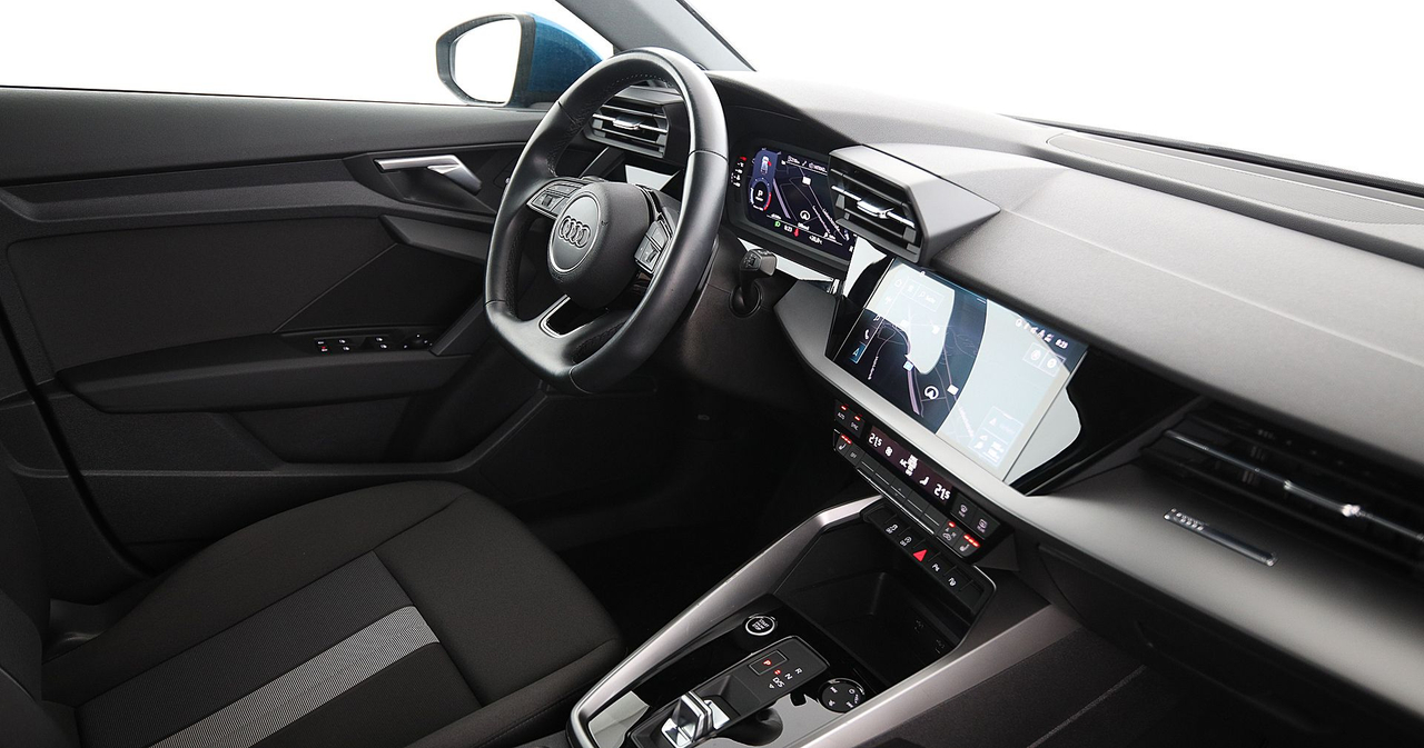 Audi A3 Sportback — photo 18